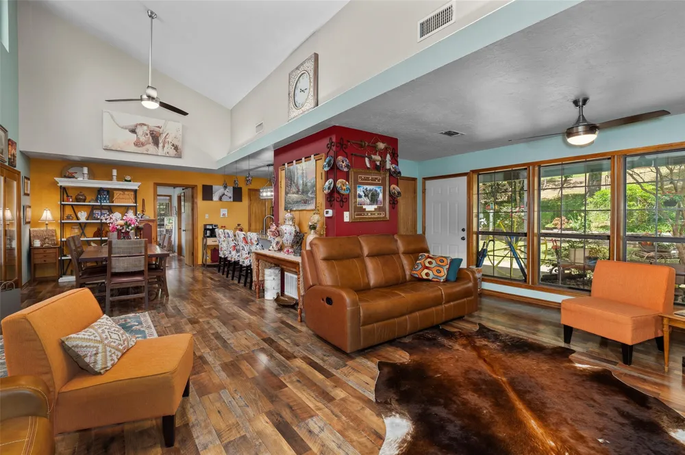 1069 County Road 1596 Avinger, TX 75630