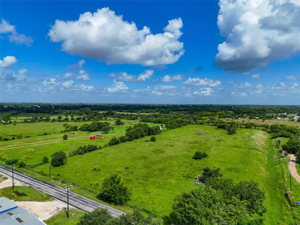 12 12th Street Bay City, TX 77414