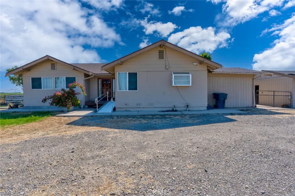 17626 Britto Road Dos Palos, CA 93620