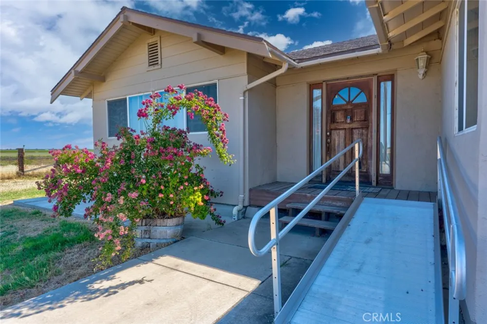 17626 Britto Road Dos Palos, CA 93620