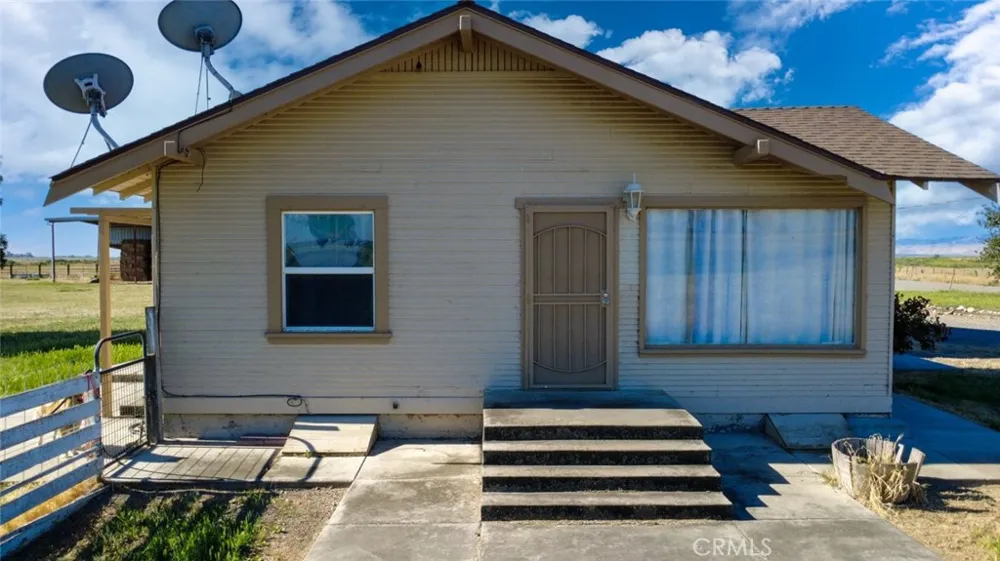 17626 Britto Road Dos Palos, CA 93620