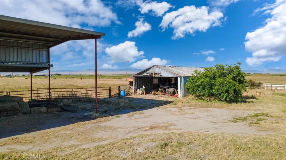 17626 Britto Road Dos Palos, CA 93620