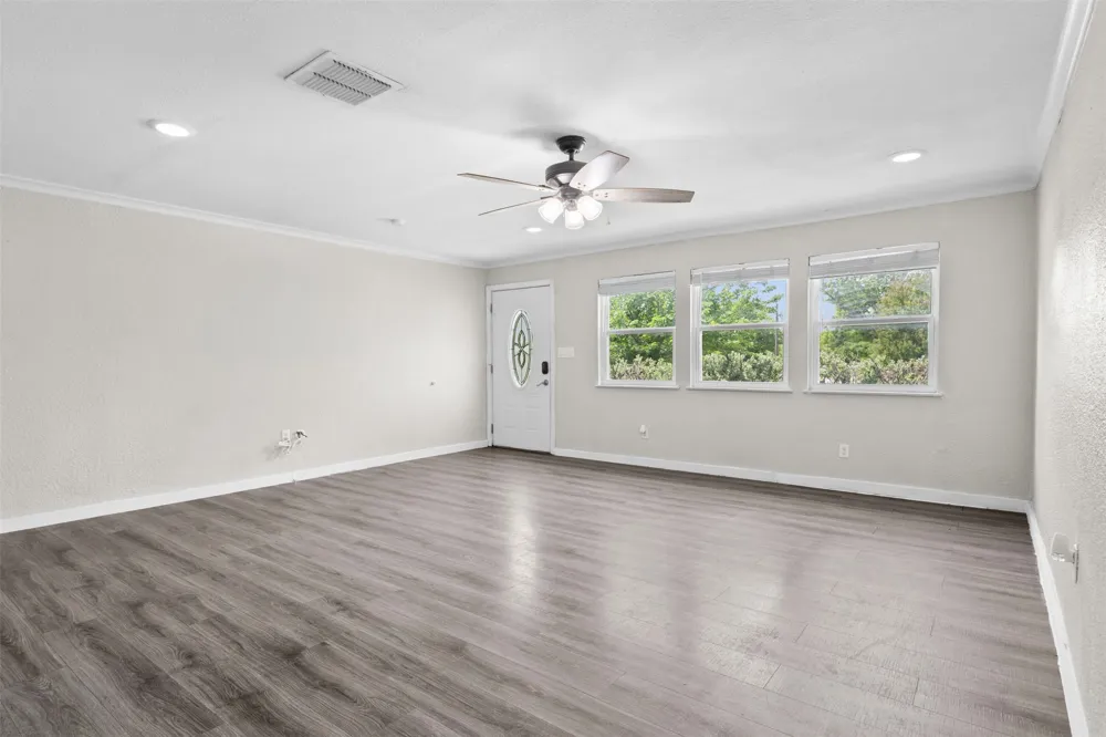 107 S Flower Lane Chico, TX 76431
