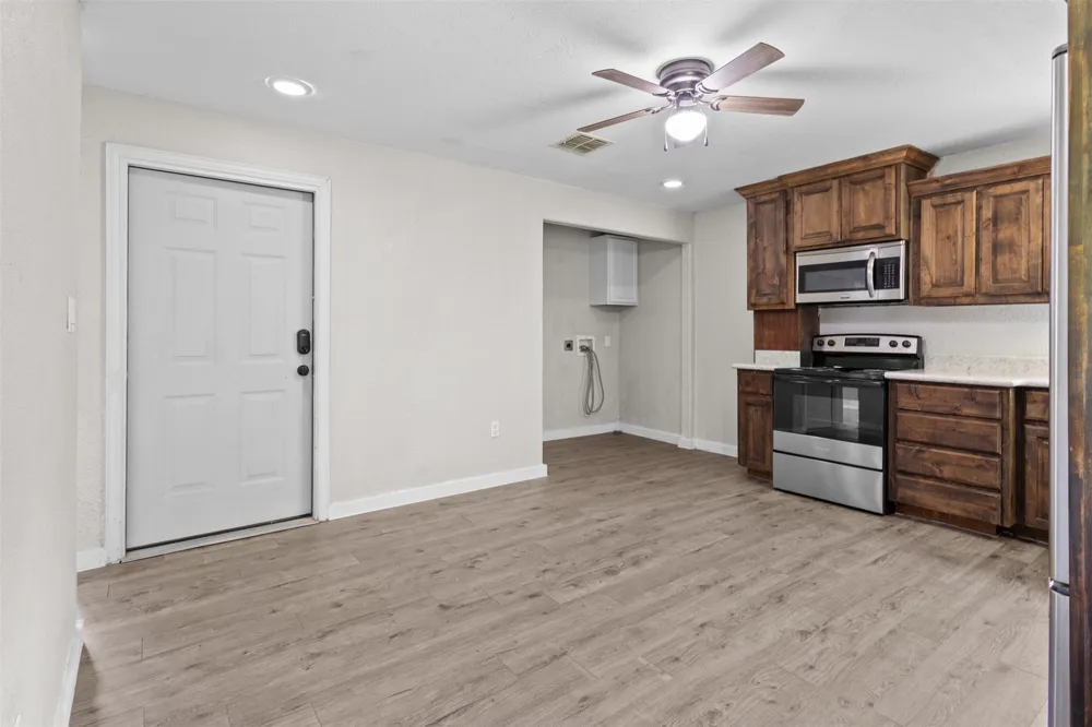 107 S Flower Lane Chico, TX 76431