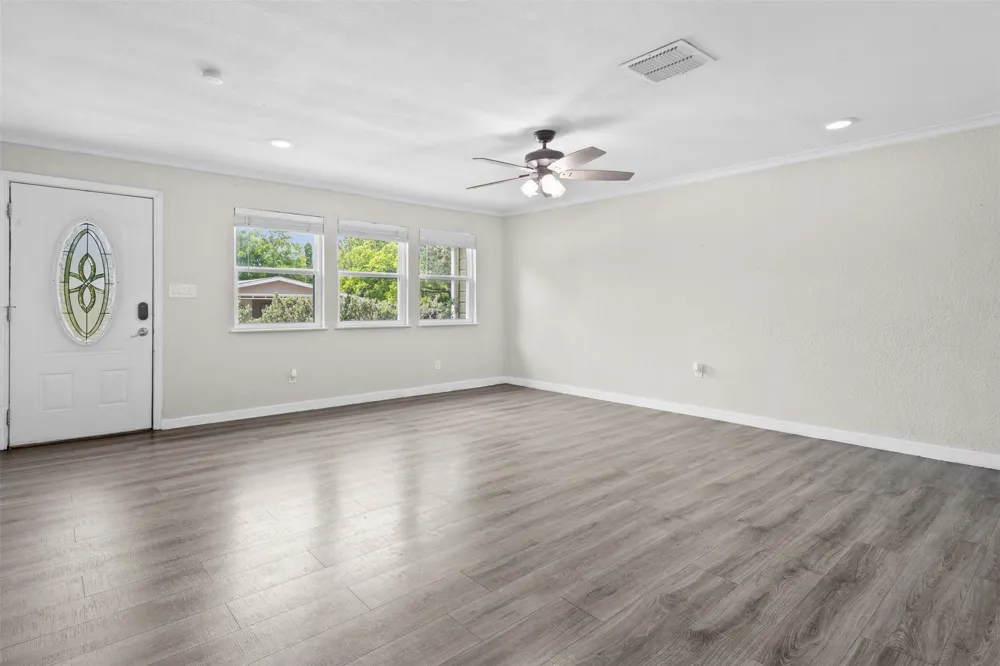 107 S Flower Lane Chico, TX 76431