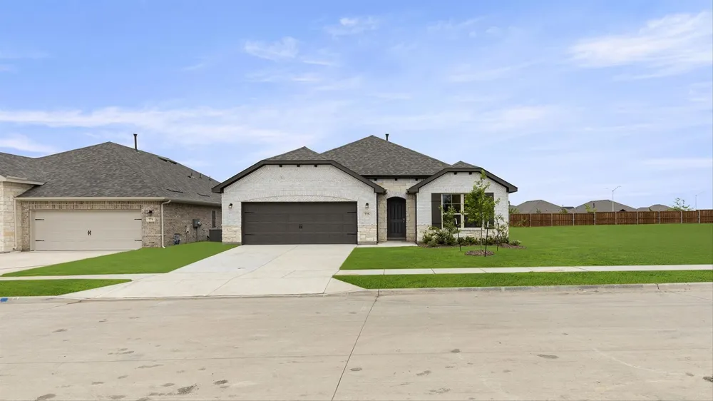 2233 Sheppards Lane Waxahachie, TX 75167
