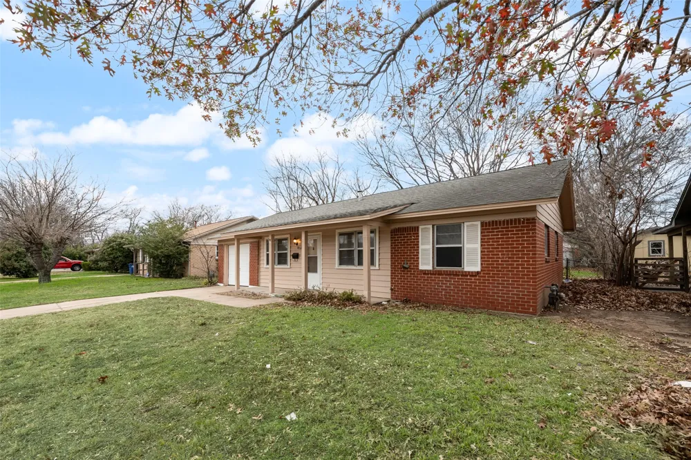 404 Vaden Avenue Everman, TX 76140