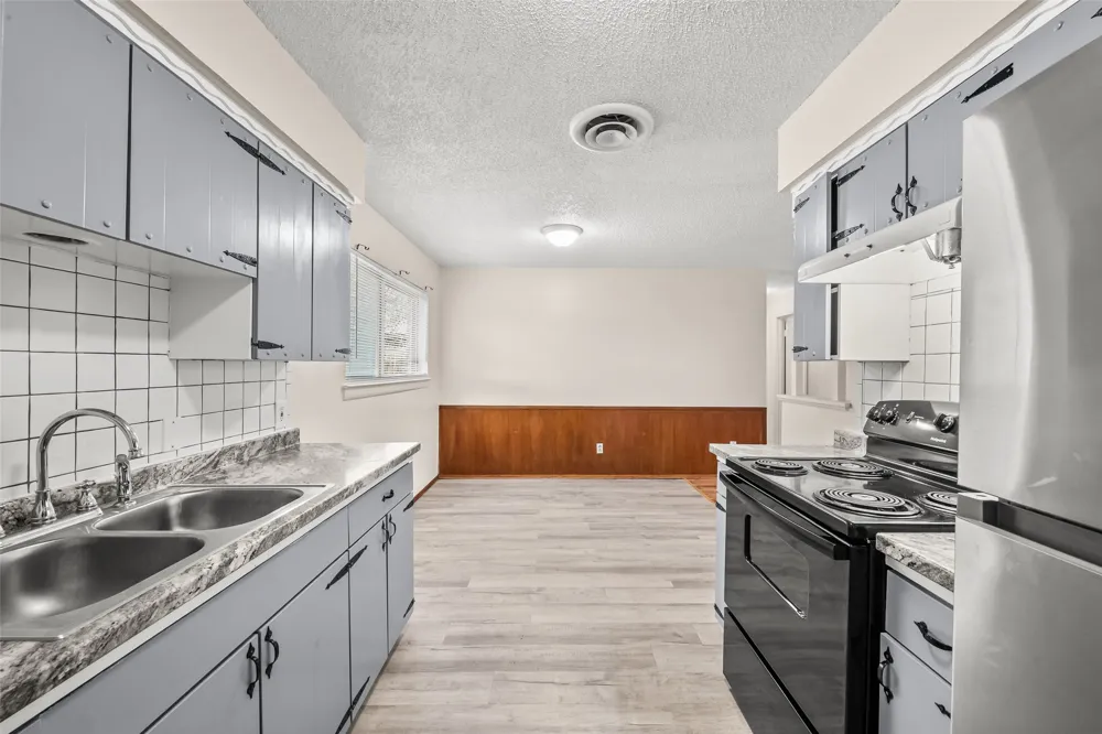 404 Vaden Avenue Everman, TX 76140