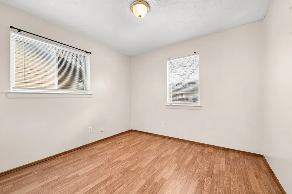 404 Vaden Avenue Everman, TX 76140