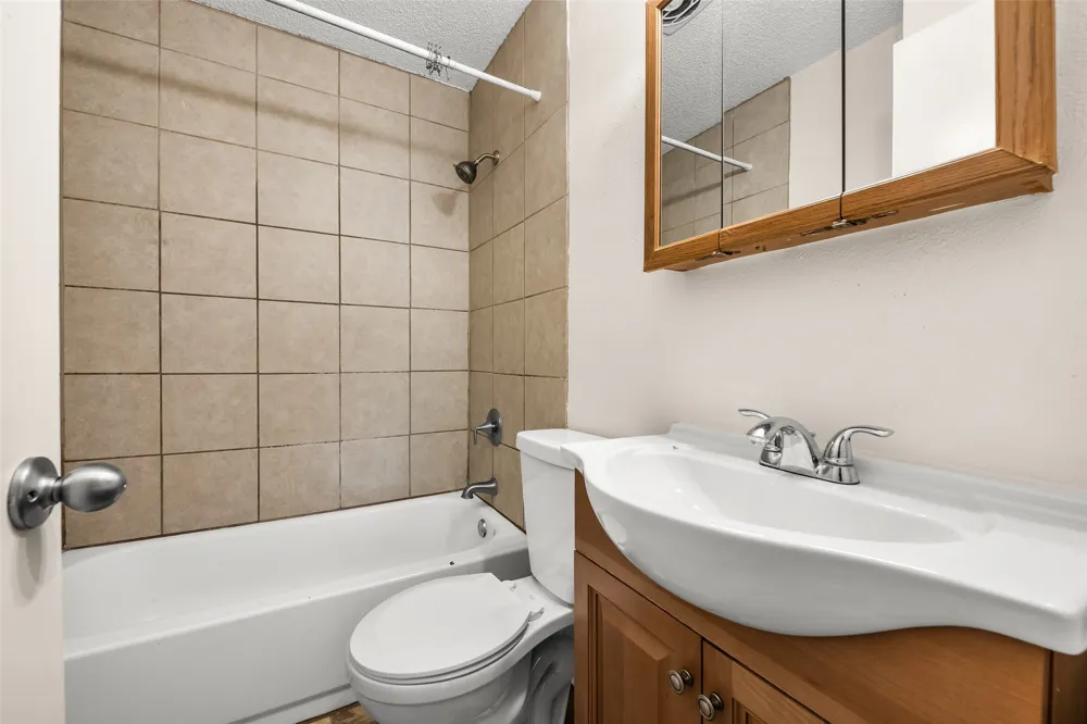 404 Vaden Avenue Everman, TX 76140