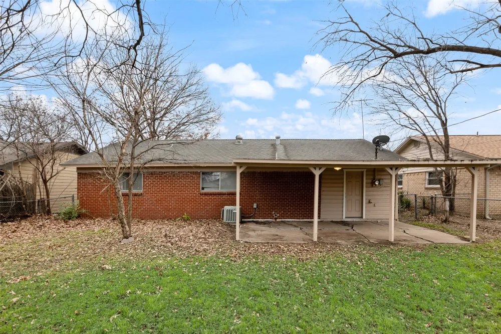 404 Vaden Avenue Everman, TX 76140