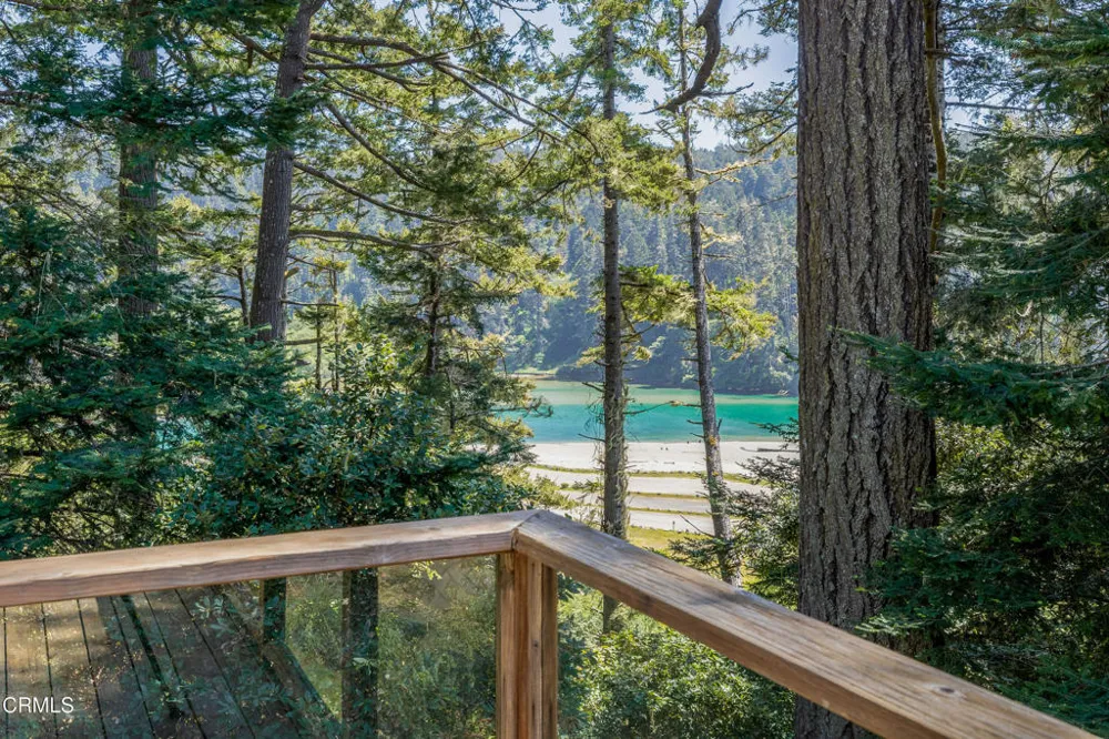 44691 Crestwood Drive Mendocino, CA 95460