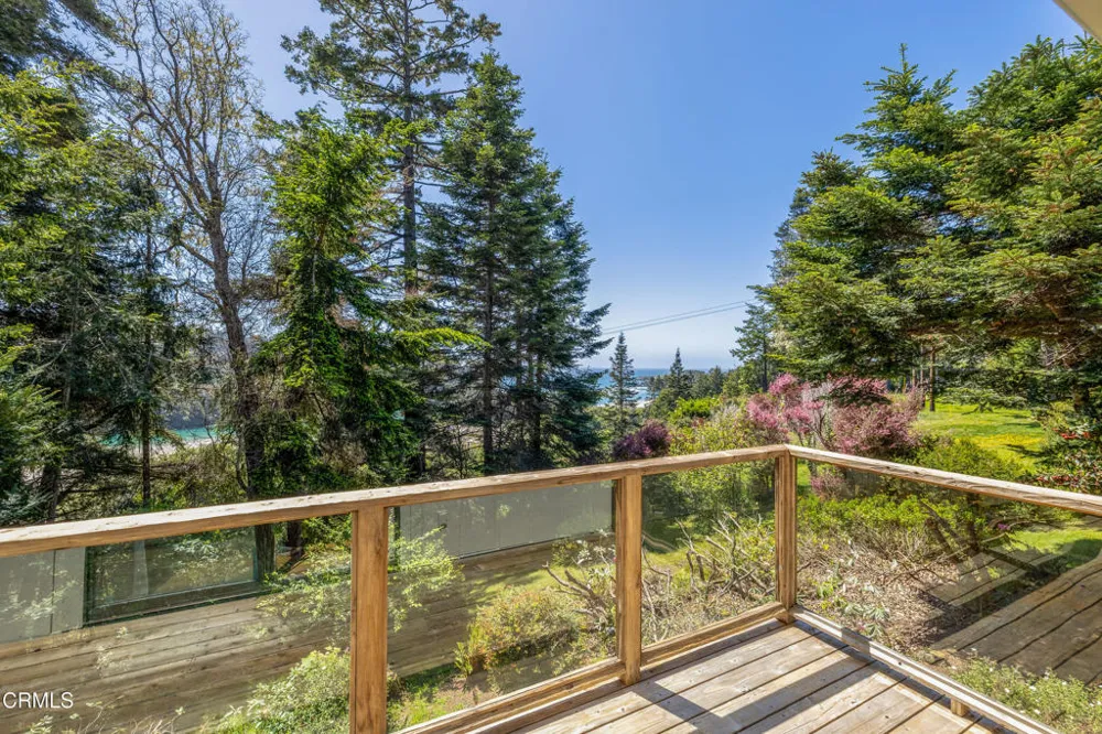 44691 Crestwood Drive Mendocino, CA 95460
