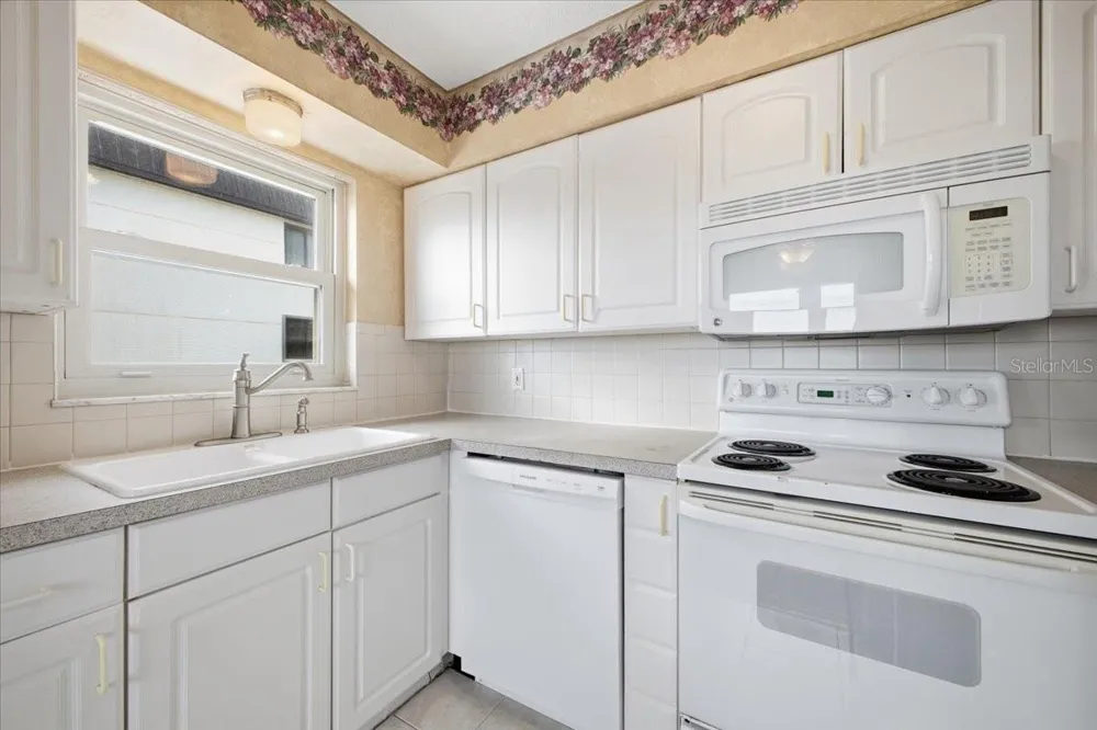 611 GULF DRIVE #C29 Bradenton Beach, FL 34217