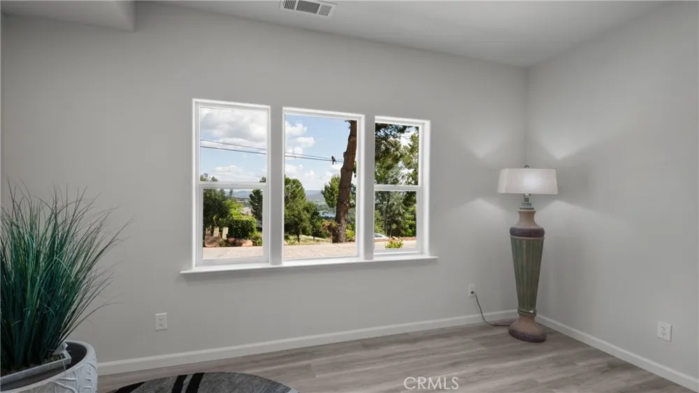 17867 Deer Hill Road Hidden Valley Lake, CA 95467