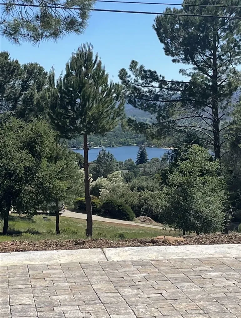 17867 Deer Hill Road Hidden Valley Lake, CA 95467