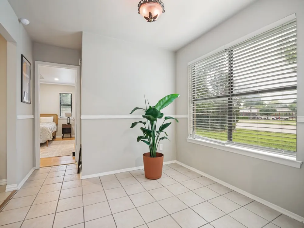 2111 Meredith Lane Richardson, TX 75081