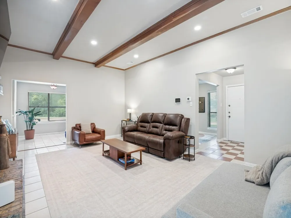 2111 Meredith Lane Richardson, TX 75081