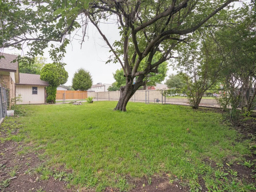 2111 Meredith Lane Richardson, TX 75081