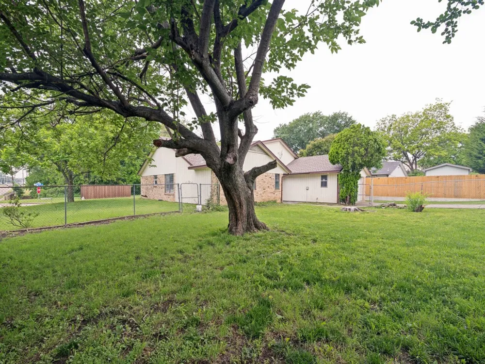 2111 Meredith Lane Richardson, TX 75081