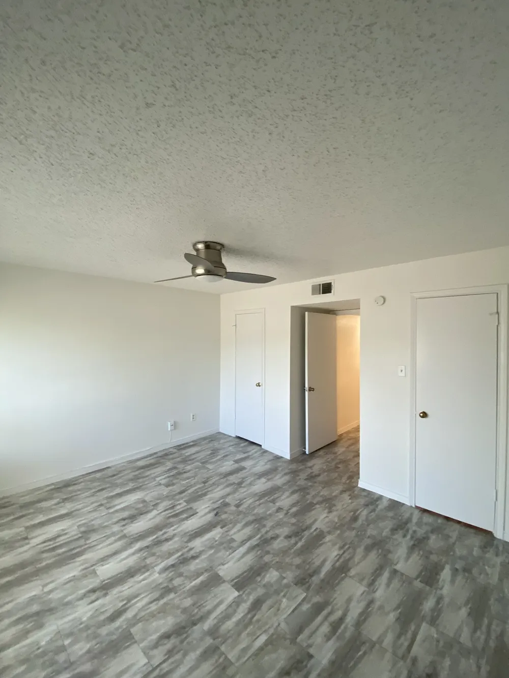 9801 Royal Lane #208 Dallas, TX 75231