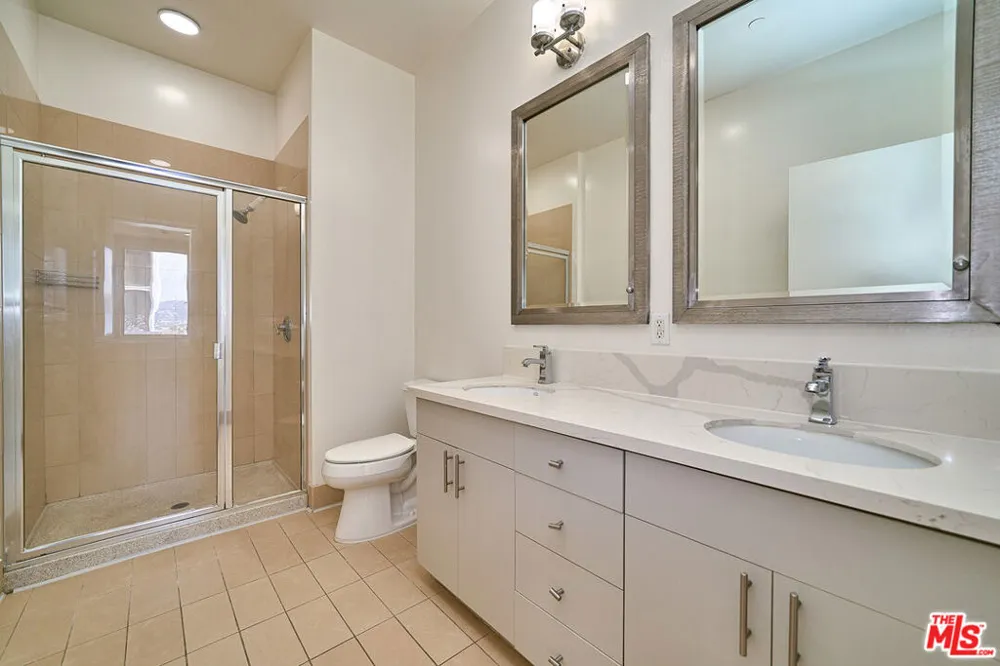 3810 Wilshire Boulevard #1001 Los Angeles, CA 90010