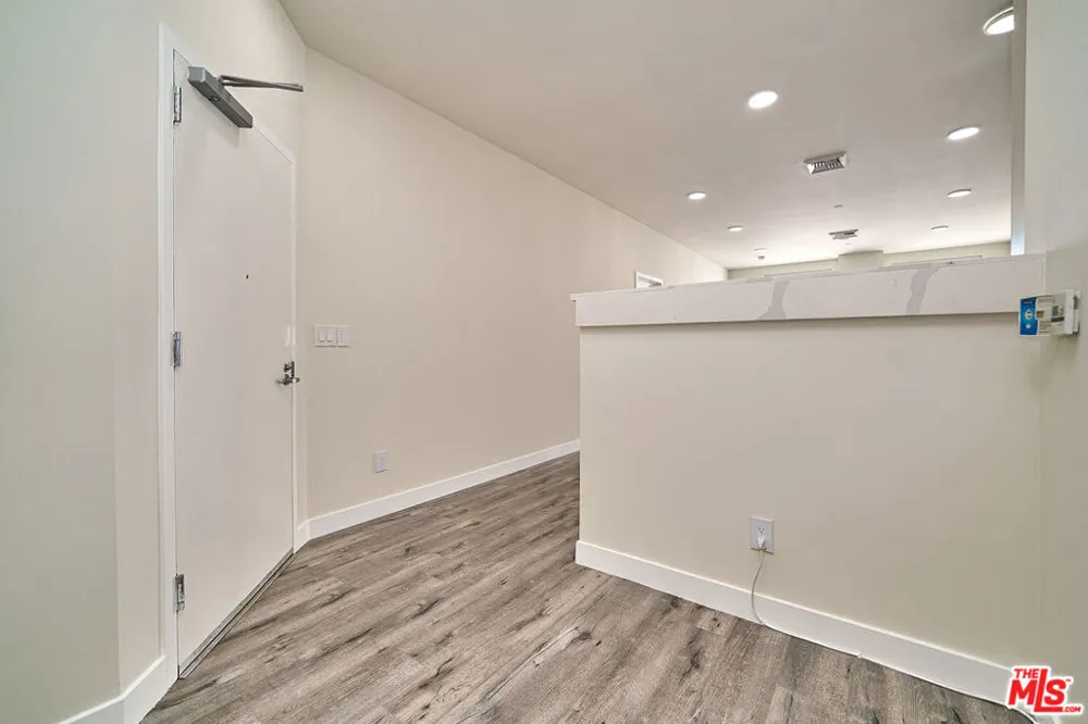 3810 Wilshire Boulevard #1001 Los Angeles, CA 90010