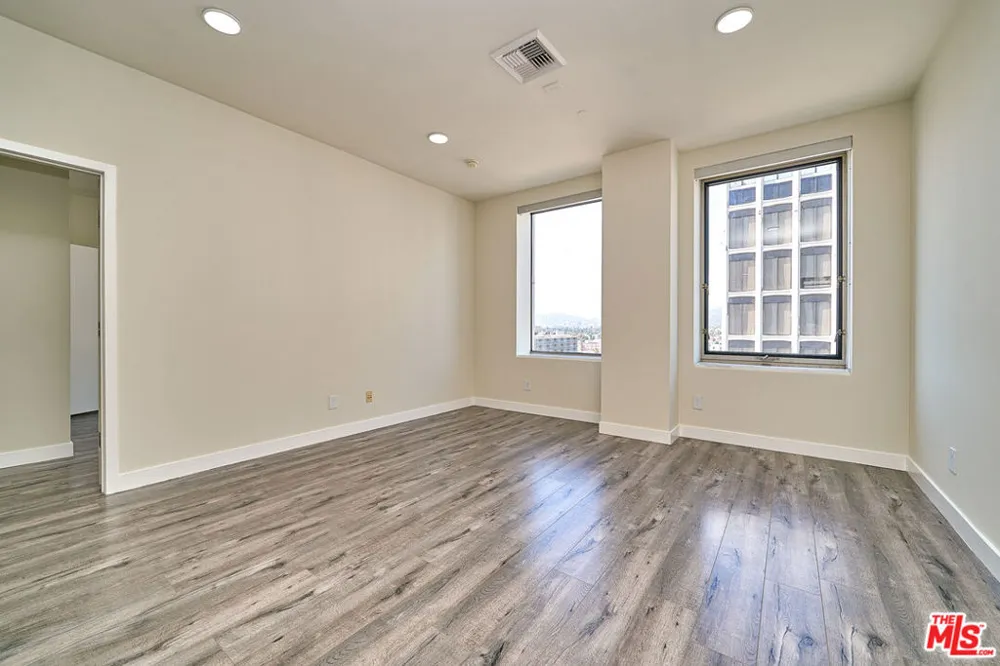 3810 Wilshire Boulevard #1001 Los Angeles, CA 90010