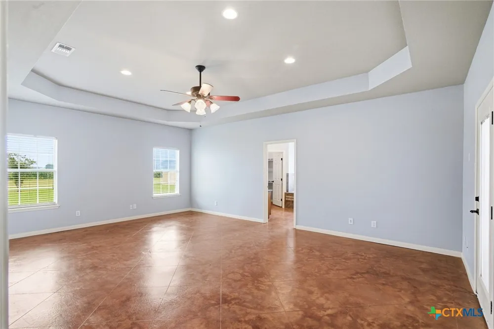 335 County Road 320 Edna, TX 77957