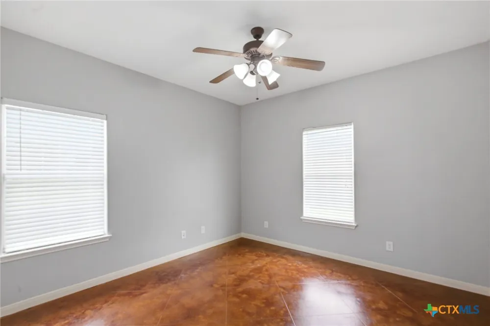 335 County Road 320 Edna, TX 77957