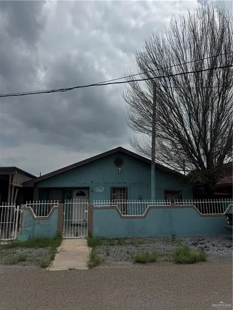 195 Naranjo Avenue