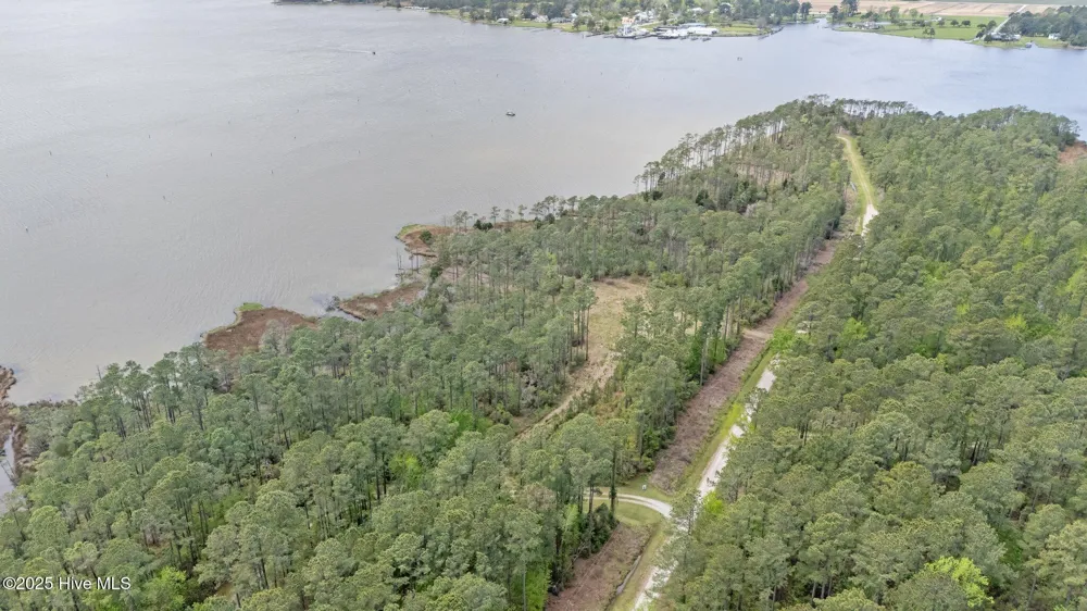 3411 Upper Neck Road Bayboro, NC 28515