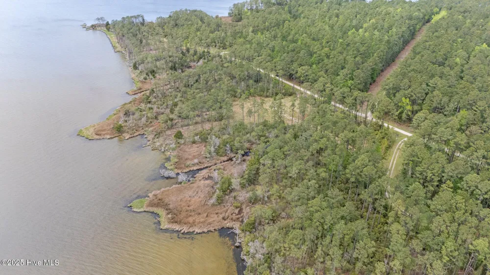 3411 Upper Neck Road Bayboro, NC 28515