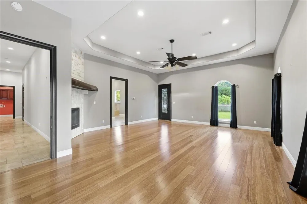 5215 Tomcat Trail Orange, TX 77632