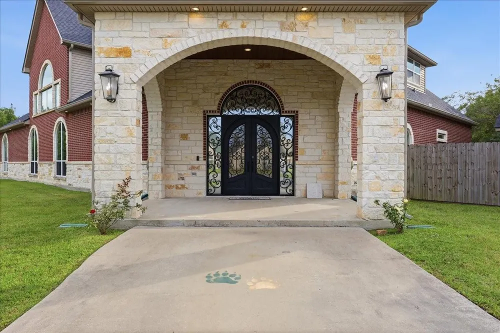 5215 Tomcat Trail Orange, TX 77632