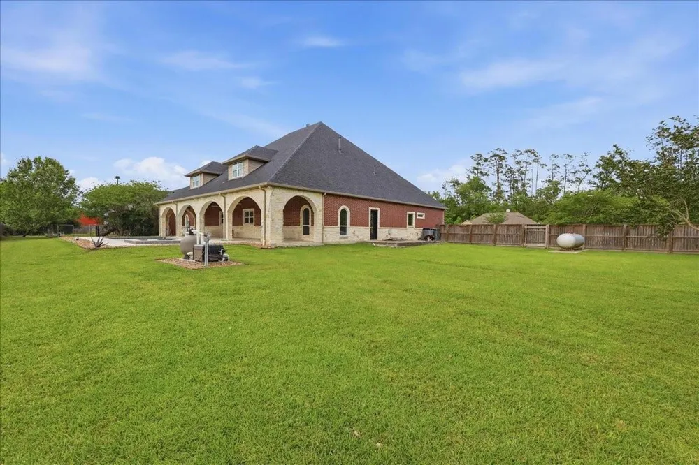 5215 Tomcat Trail Orange, TX 77632