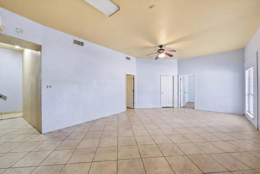5215 Tomcat Trail Orange, TX 77632