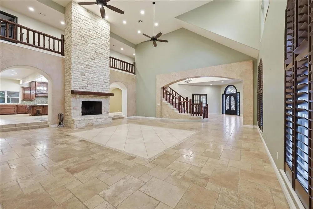 5215 Tomcat Trail Orange, TX 77632