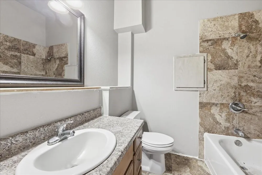 5215 Tomcat Trail Orange, TX 77632