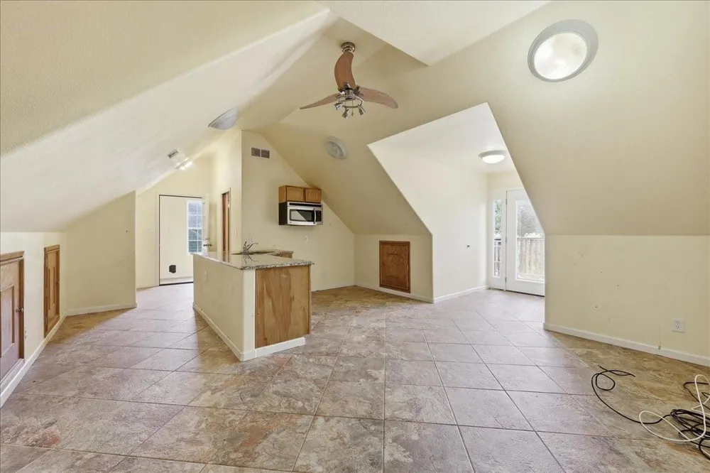 5215 Tomcat Trail Orange, TX 77632