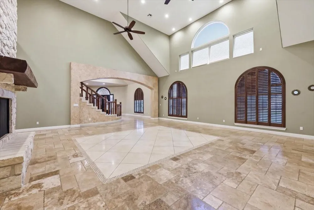 5215 Tomcat Trail Orange, TX 77632
