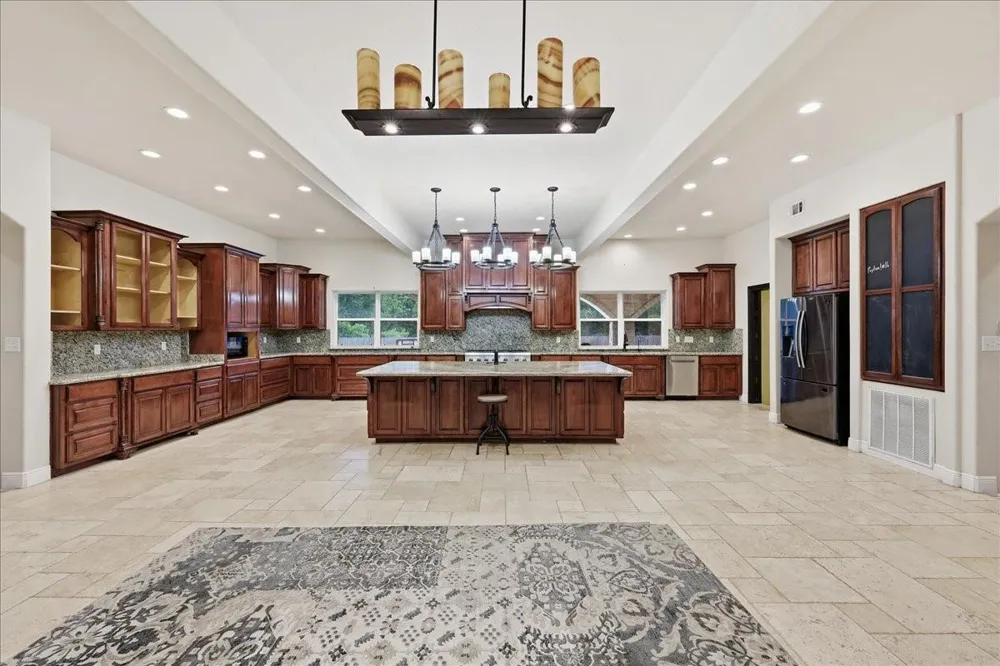 5215 Tomcat Trail Orange, TX 77632
