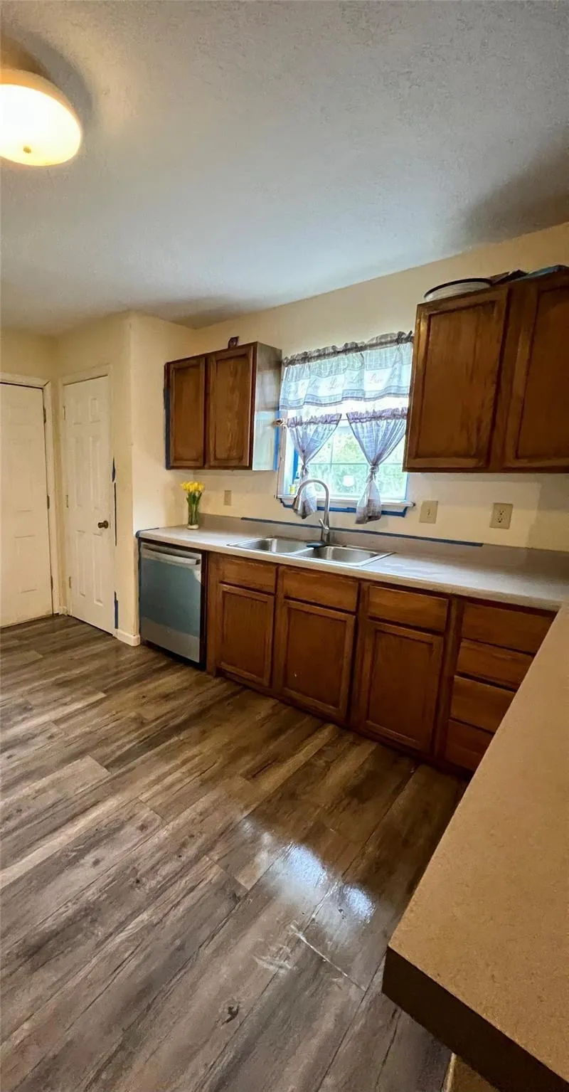 50 Sir Gawain Drive S Bay City, TX 77414