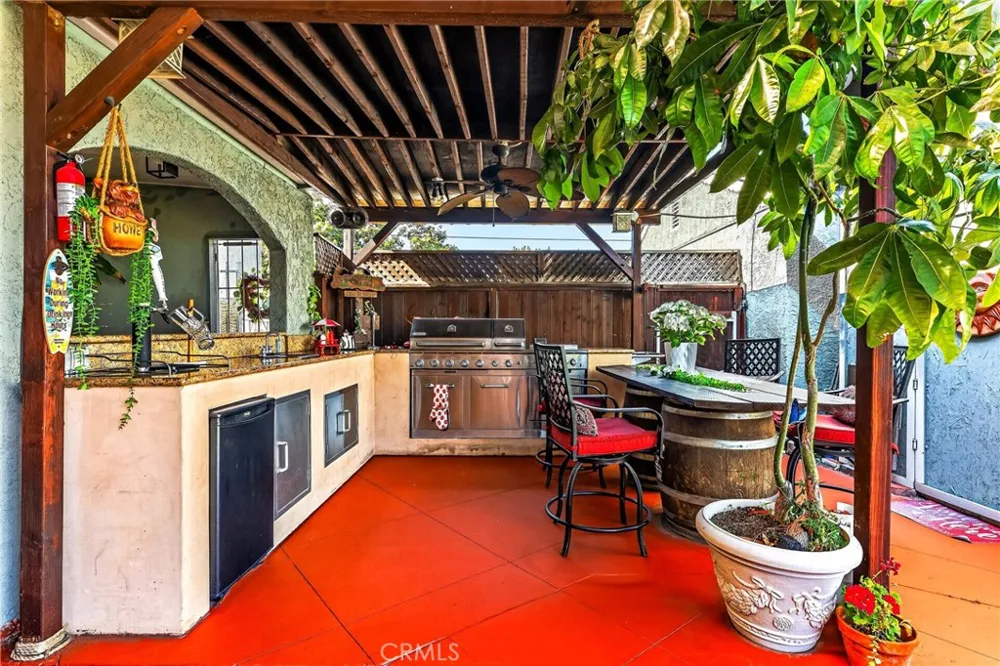 14708 S Denker Gardena, CA 90247