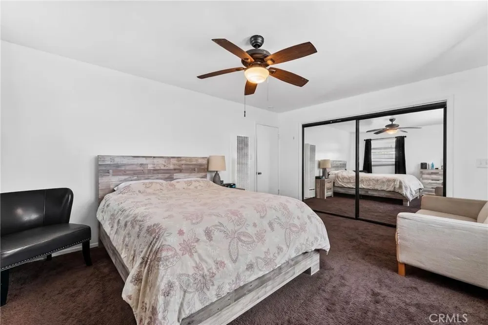 14708 S Denker Gardena, CA 90247
