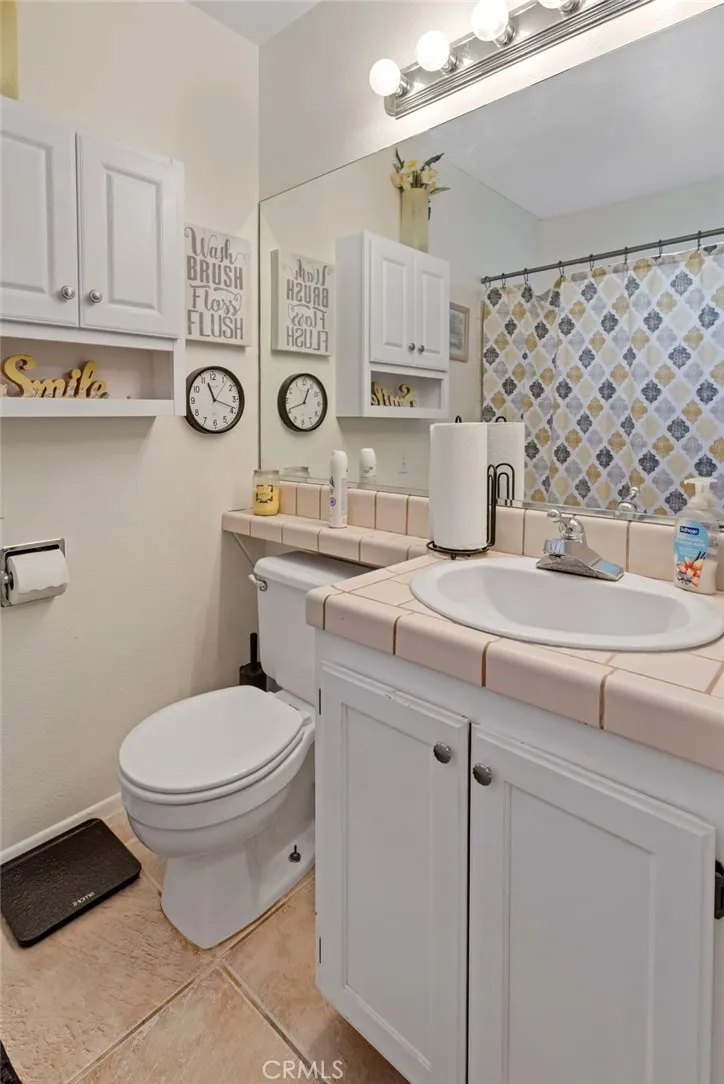 19222 Cottonwood Drive Apple Valley, CA 92308