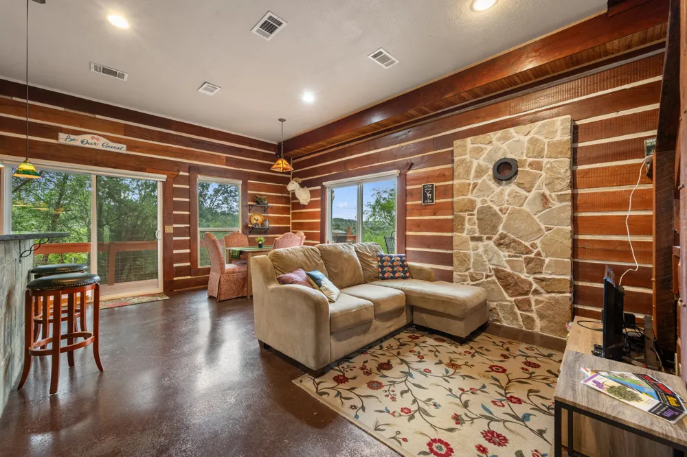 28537 Paradise Manor Drive Marble Falls, TX 78654