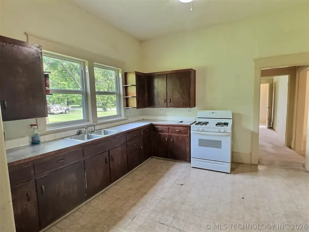 414 W 7th Street Chelsea, OK 74016