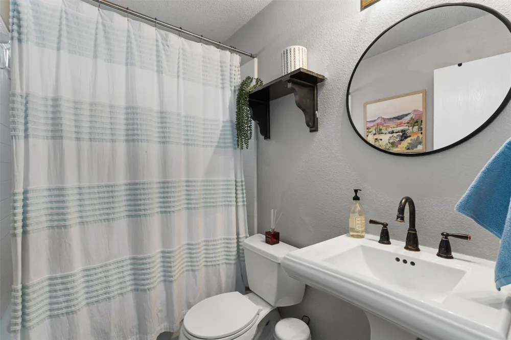 372 Tobin Drive Buda, TX 78610