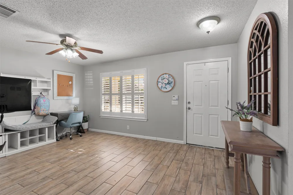 372 Tobin Drive Buda, TX 78610